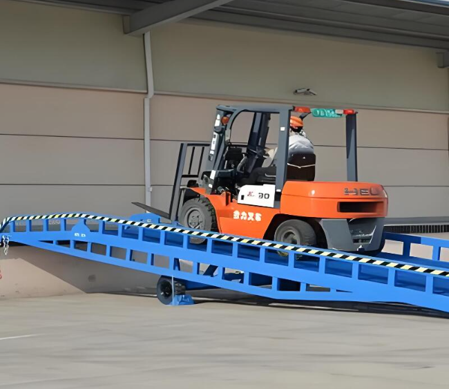 兴安移动式卸货平台（叉车用）